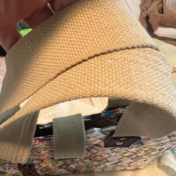 BNWOT Nahu Ollin Bag and matching wallet! - Picture 9 of 10